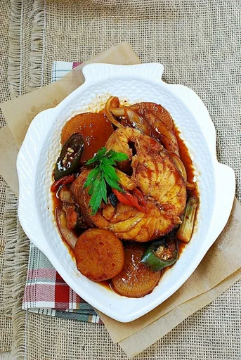 Daegu Jorim (Braised Cod Fish)