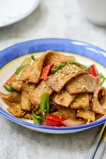 Eomuk Bokkeum (Stir-fried Fish Cake)