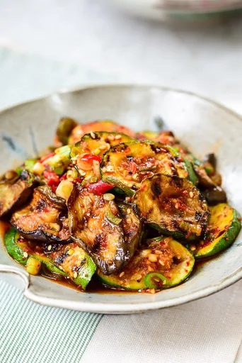 Gaji hobak muchim (grilled eggplant and zucchini)