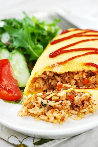 Omurice (Arroz con Tortilla)