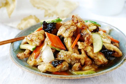 Tangsuyuk (Sweet and sour beef or pork)