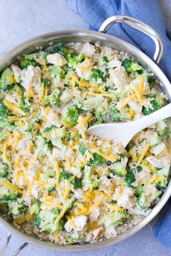 One Pot Chicken, Broccoli and Rice Casserole