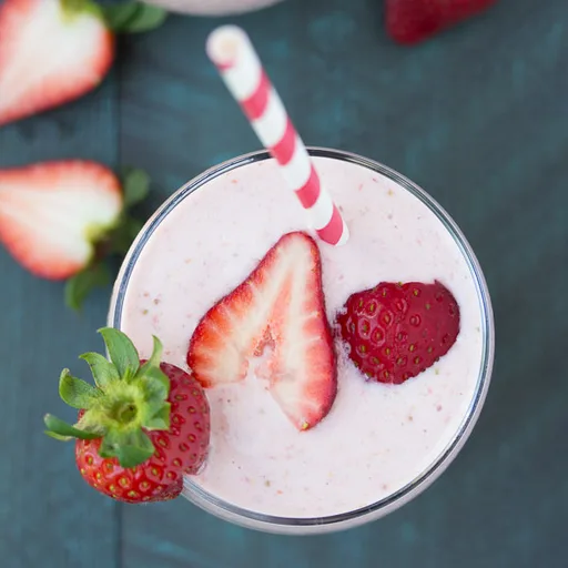 Batido de fresa tipo milkshake