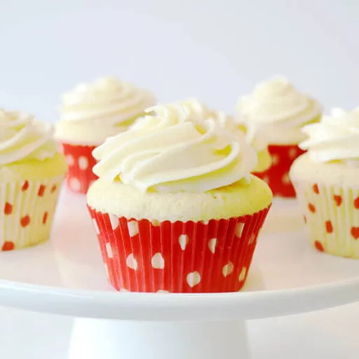 Vanilla Cupcakes with Buttercream Frosting