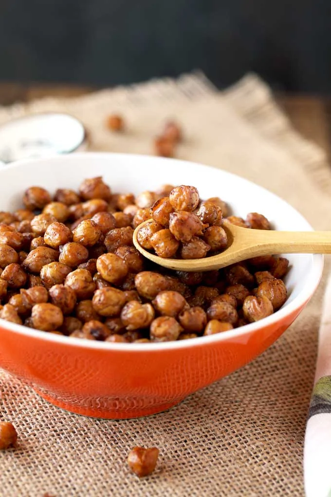 Crispy Oven Roasted Chickpeas (Garbanzo Beans)