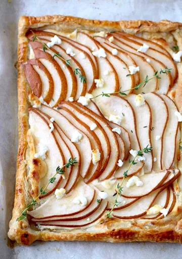 Tarta rápida y fácil de pera y queso de cabra