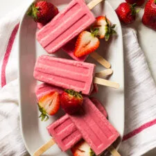 Polos de Yogur Griego (Fresa)