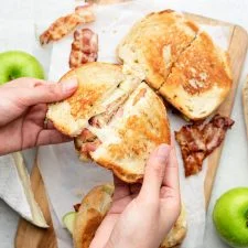 Bacon, Brie, and Apple Grilled Cheese
