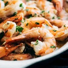 Gambas al horno con vino blanco y ajo