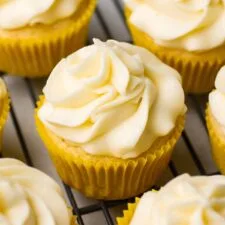 Lemon Vanilla Cupcakes