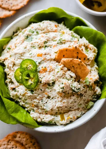 Ensalada de pollo con jalapeño