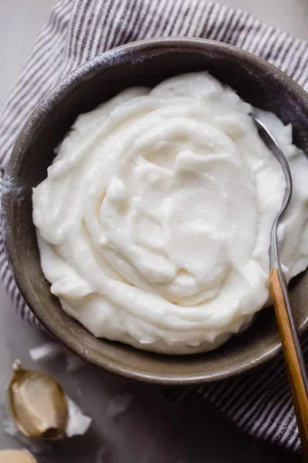 Lebanese Garlic Sauce (Toum)