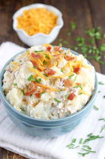 Ensalada de patata asada cargada