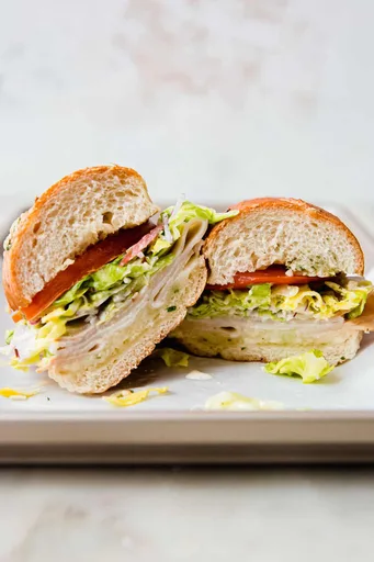 Sándwich de Ensalada Grinder (El Sándwich Viral de TikTok)