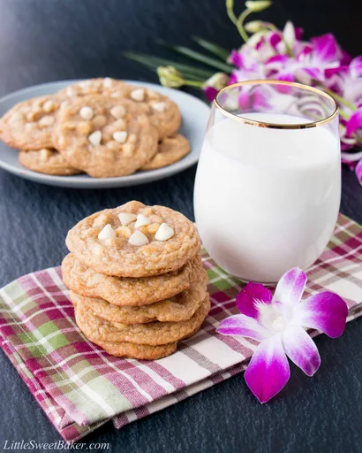 White Chocolate Macadamia Nut Cookies