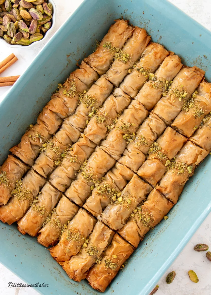 Pistachio Baklava Rolls