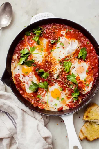 Eggs in Purgatory (or Basically, Italian Shakshuka!)