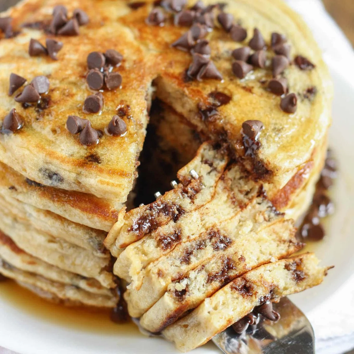 Pancake allo yogurt greco e gocce di cioccolato