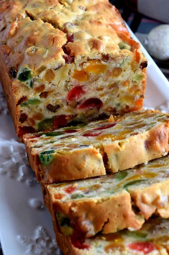 Christmas Apricot and Walnut Fruitcake