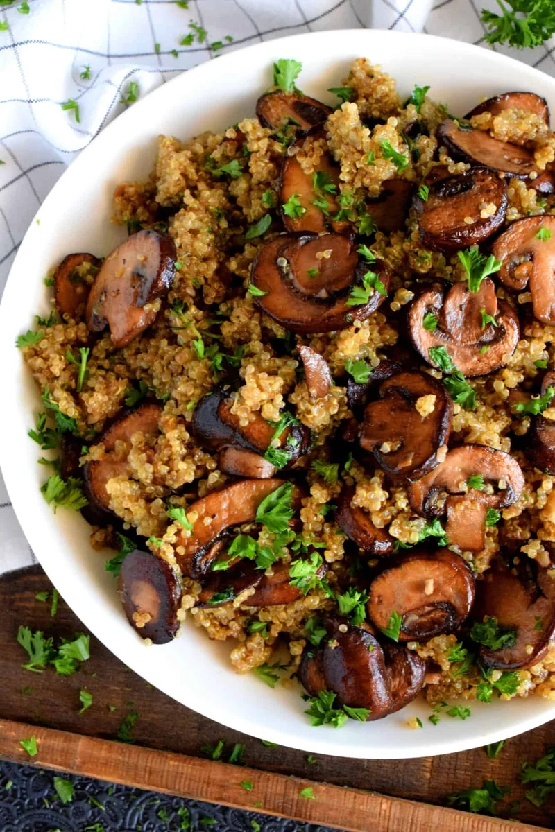 Garlicky Mushroom Quinoa