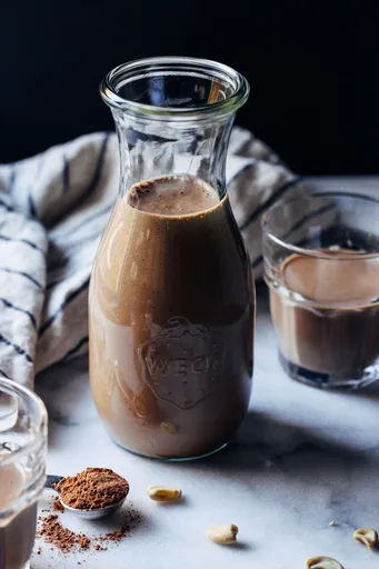 Leche de chocolate, jengibre y maca