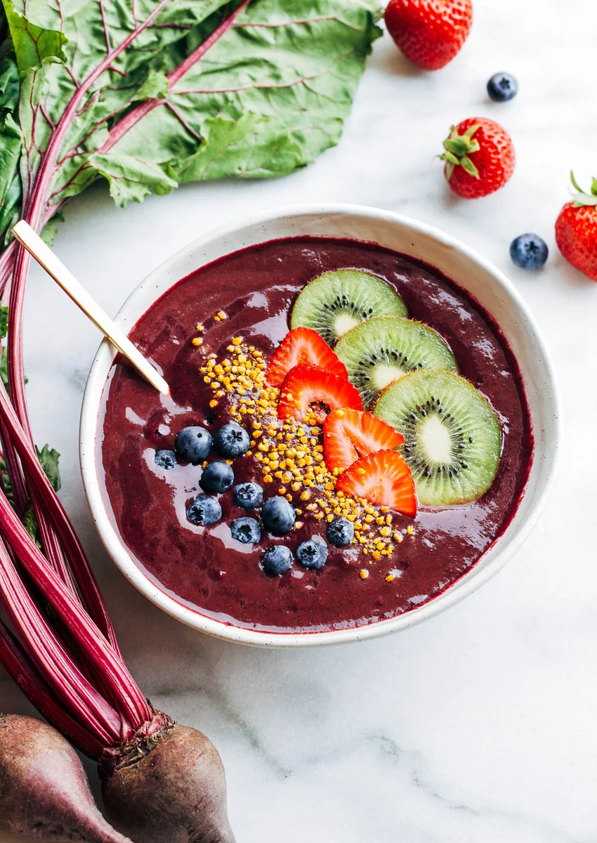 Berry Beet Smoothie Bowl