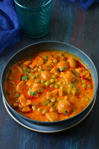 Matar Mushroom Curry