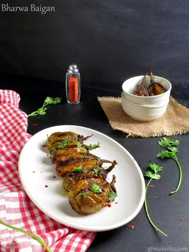 Bharwa Baigan /Stuffed Brinjals