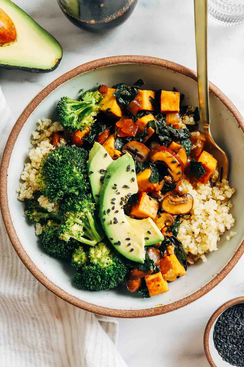 Cuencos de quinoa con tofu teriyaki