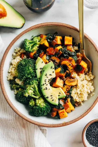 Cuencos de quinoa con tofu teriyaki