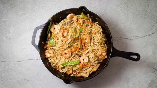 Easy Shrimp Lo Mein Recipe