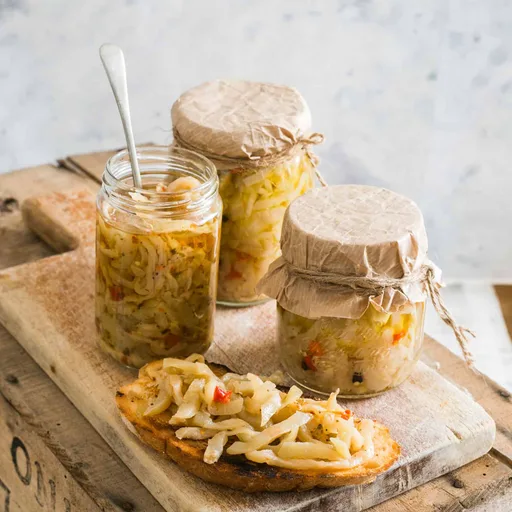 Berenjenas en escabeche con aceite de oliva