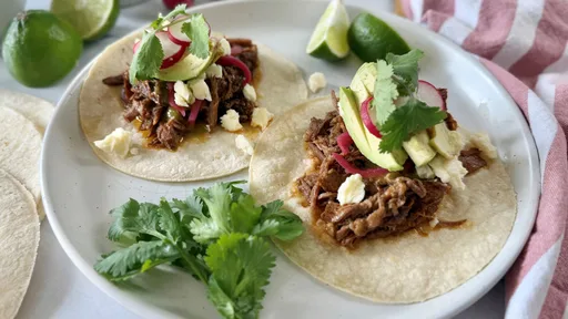 Receta de Tacos de Falda de Ternera Estofada Picante