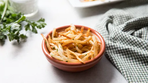 The Best Copycat Ruth's Chris Shoestring Fries Recipe