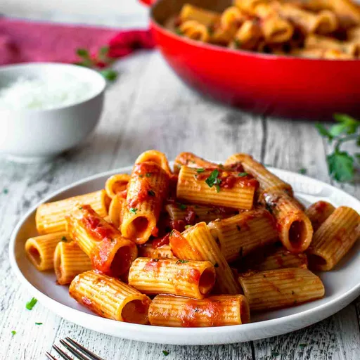 Receta de rigatoni all'arrabbiata