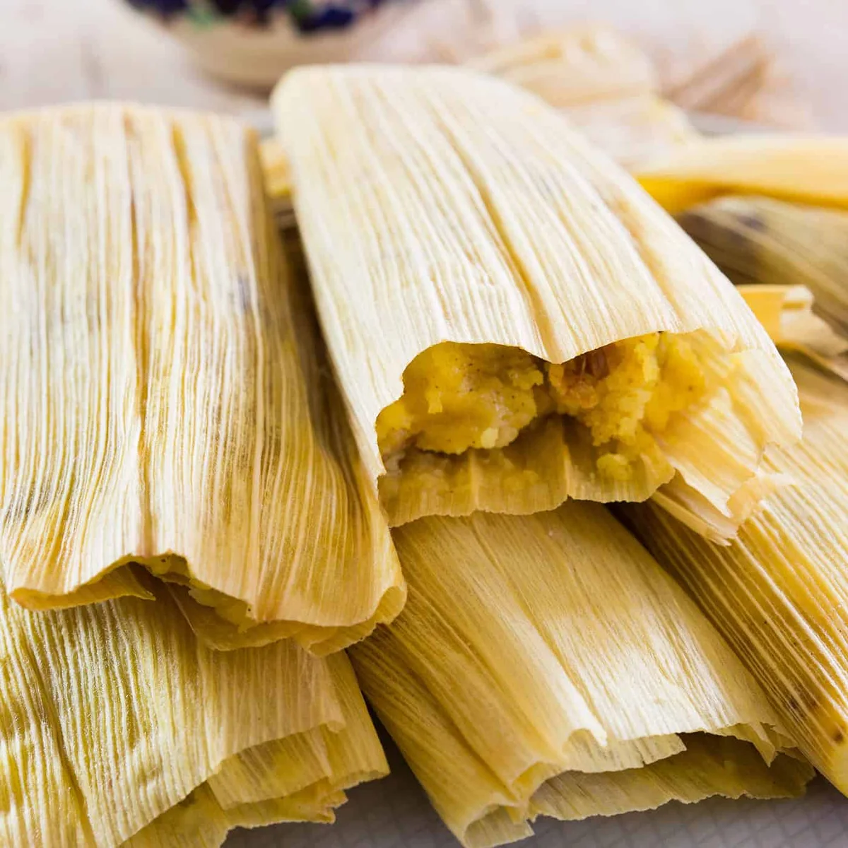 Tamales de Piña con Nueces y Pasas