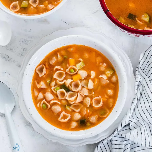 Sopa de conchitas