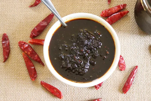 Shito (Ghanaian Hot Pepper Sauce)