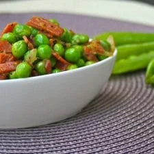 Fresh Peas with Vegan "Bacon"