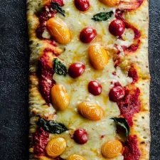 5 Ingredient Spicy Margherita Pizza
