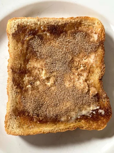 Tostada con canela y azúcar