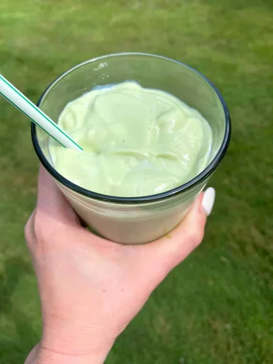 Vietnamese Avocado Smoothie