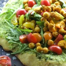 Pizza con requesón de anacardos