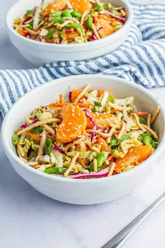 Ensalada de pollo china