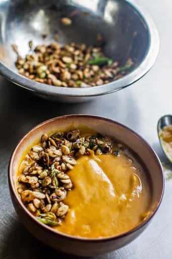 Vegan Curry Butternut Squash Soup