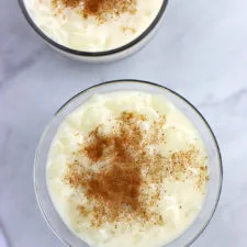 Arroz con leche y arándanos