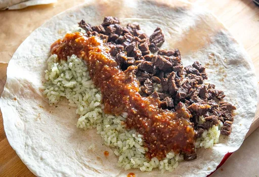 Burritos de carne asada