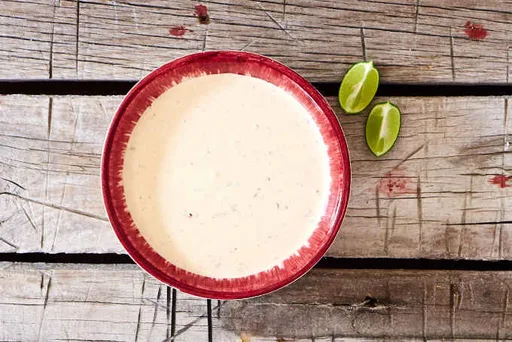 Salsa cremosa de chipotle para tacos de pescado