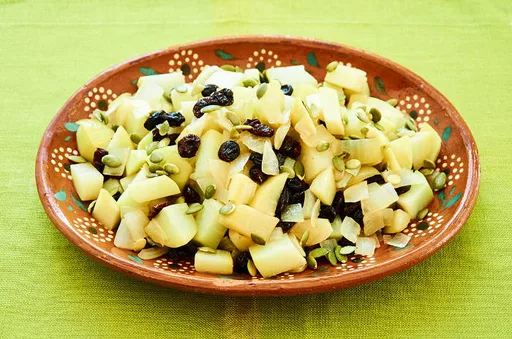 Chayote guisado al vino blanco