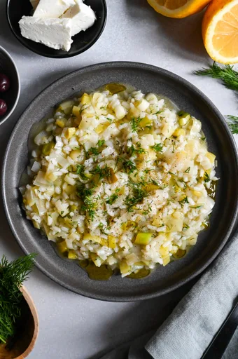 Prasorizo Greek leeks and rice